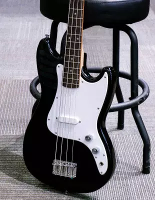 Squier - Sonic Bronco Bass, Laurel Fingerboard - Black